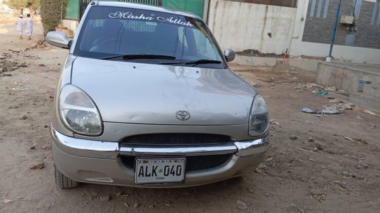 Toyota duet automatic