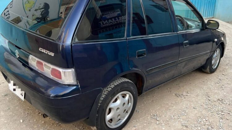 Suzuki cultus vxri 2012 brand new condition blue colour like new car